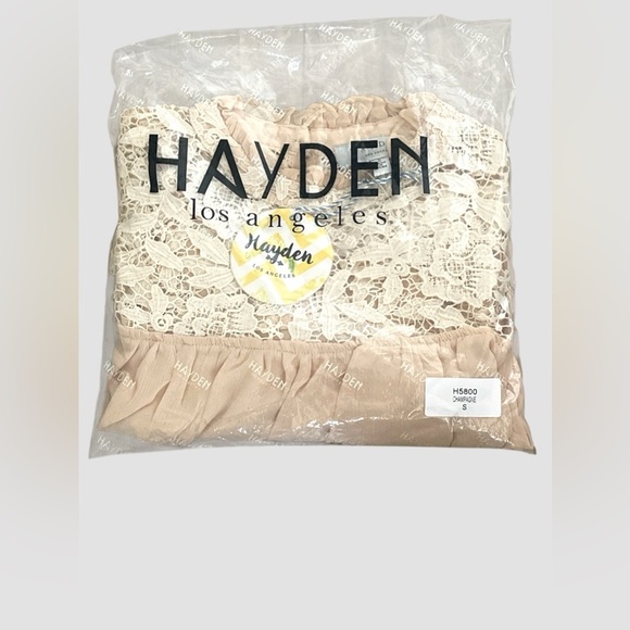 Hayden LA Women’s Semi Sheer Appliqué Blouse Sz Small Lace Nude Boho NWT - Picture 9 of 9